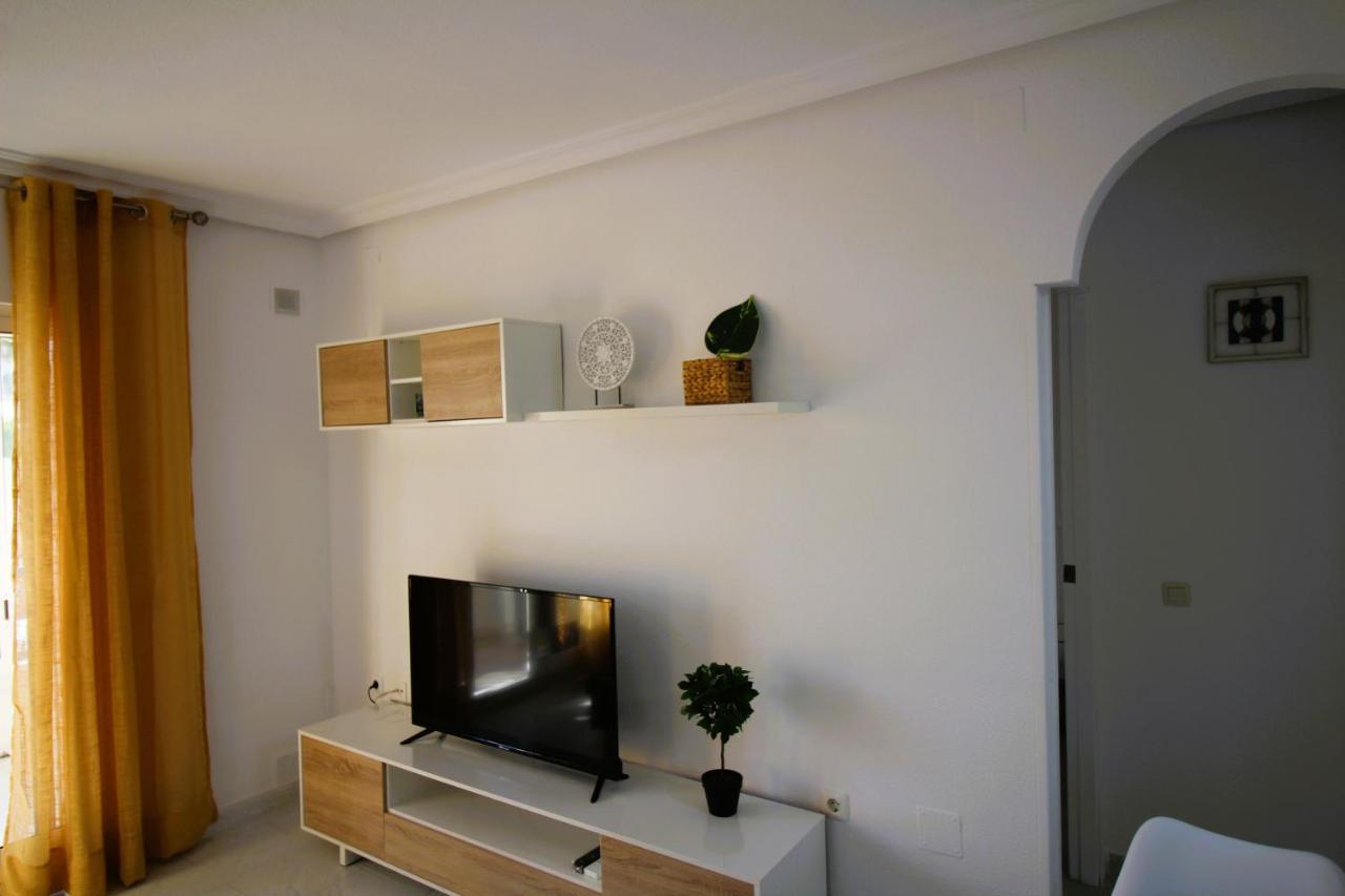 Apartamento Con Piscina En Urbanizacion Parquemar, La Mata, Torrevieja Aq-153 La Mata (Torrevieja) Esterno foto
