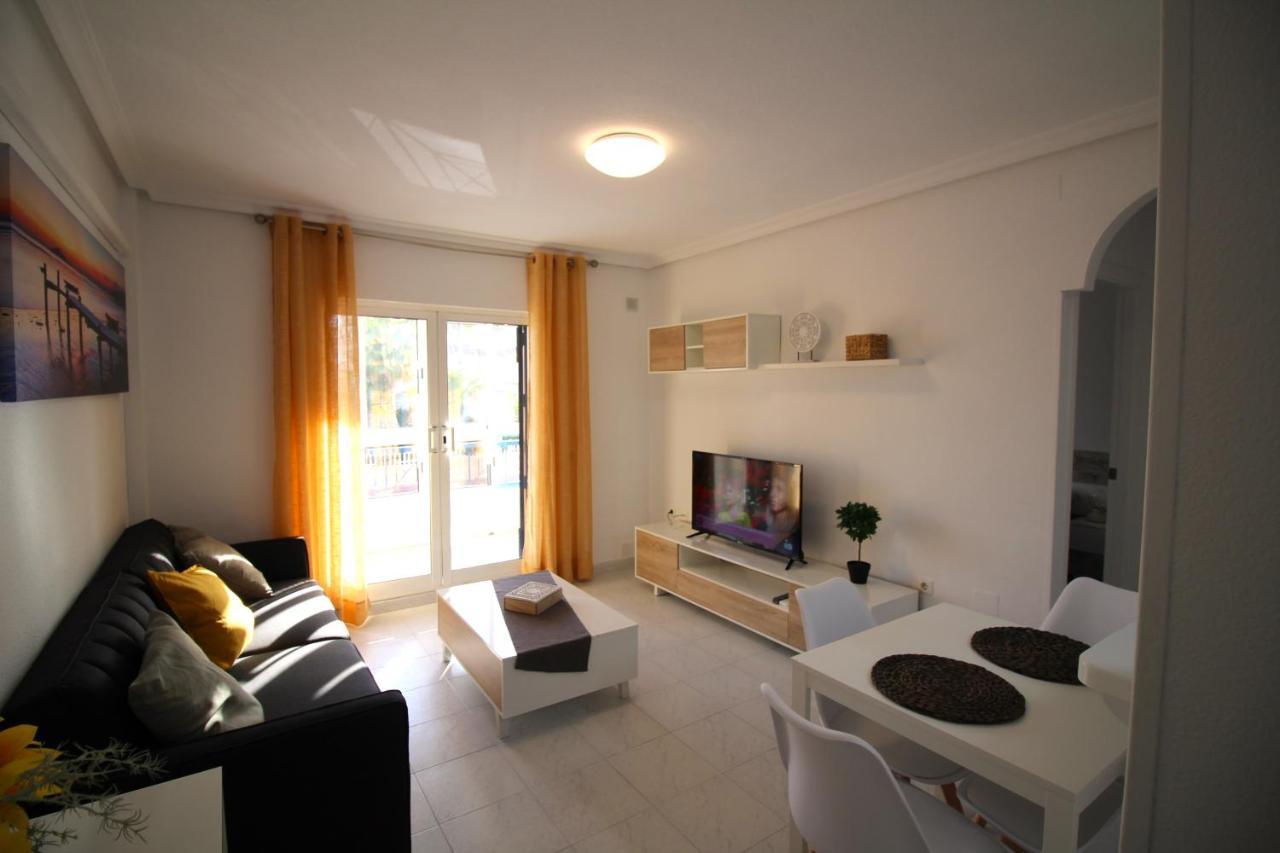 Apartamento Con Piscina En Urbanizacion Parquemar, La Mata, Torrevieja Aq-153 La Mata (Torrevieja) Esterno foto