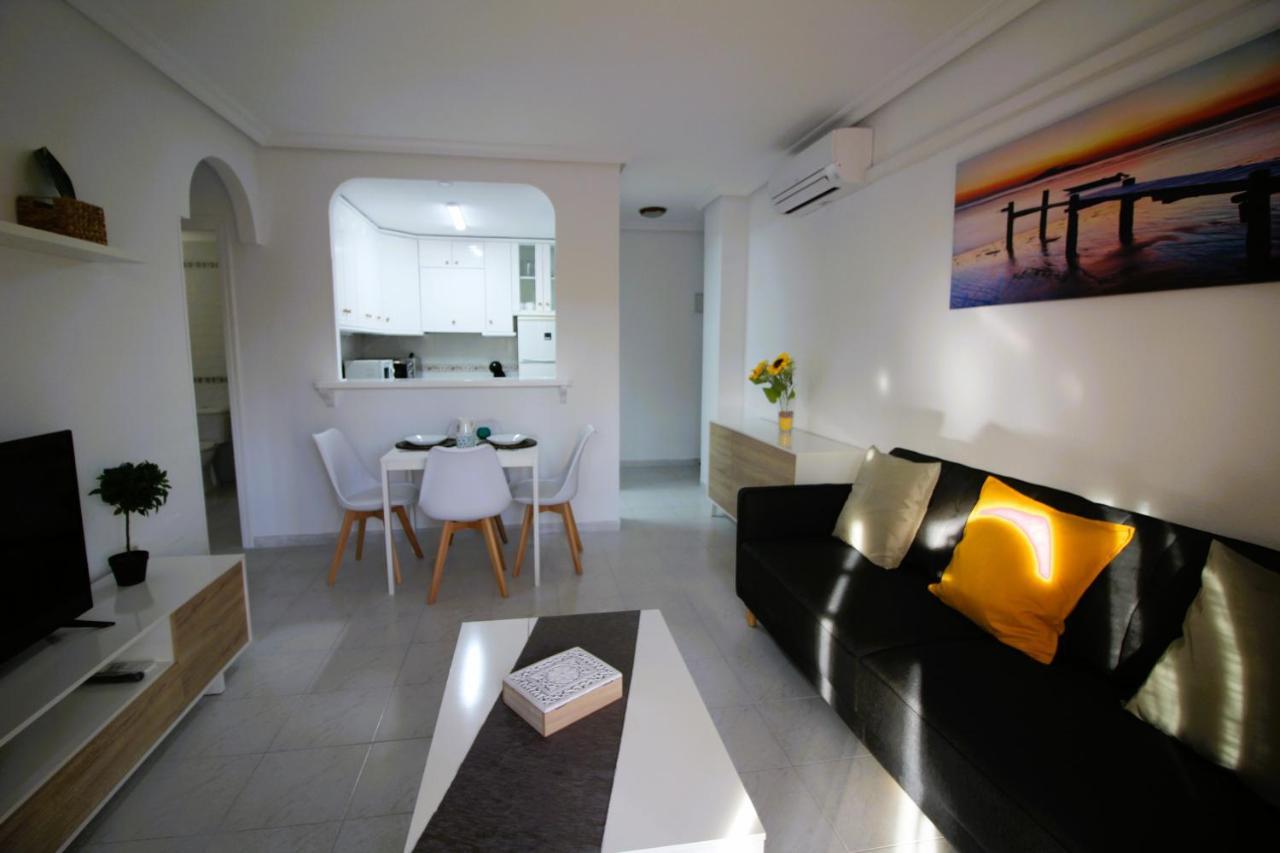 Apartamento Con Piscina En Urbanizacion Parquemar, La Mata, Torrevieja Aq-153 La Mata (Torrevieja) Esterno foto